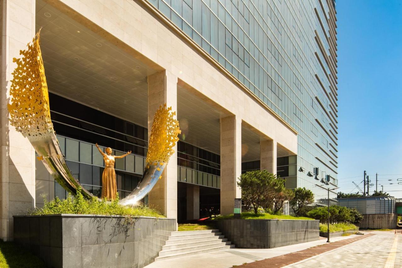 Golden Tulip Incheon Airport Hotel Exterior photo